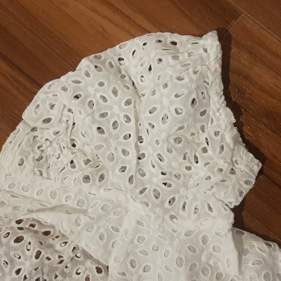 Eyelit crop top - Picture 2 of 4